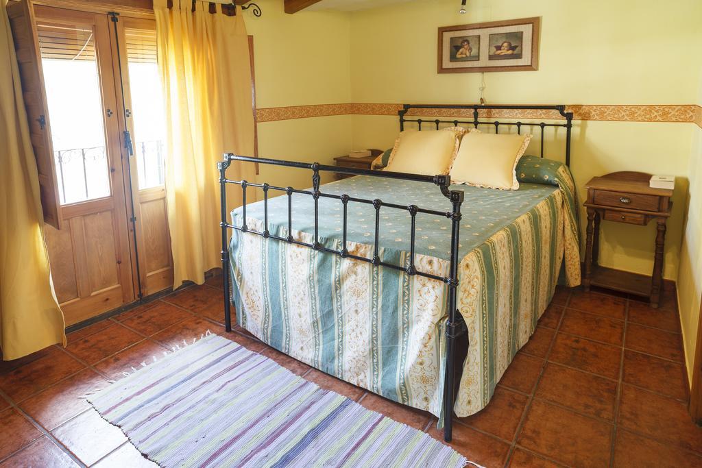 La Casa Del Tio Venancio Caracenilla Room photo